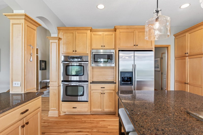19295 Oak Grove Avenue - Photo 34
