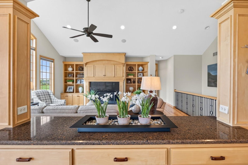 19295 Oak Grove Avenue - Photo 38