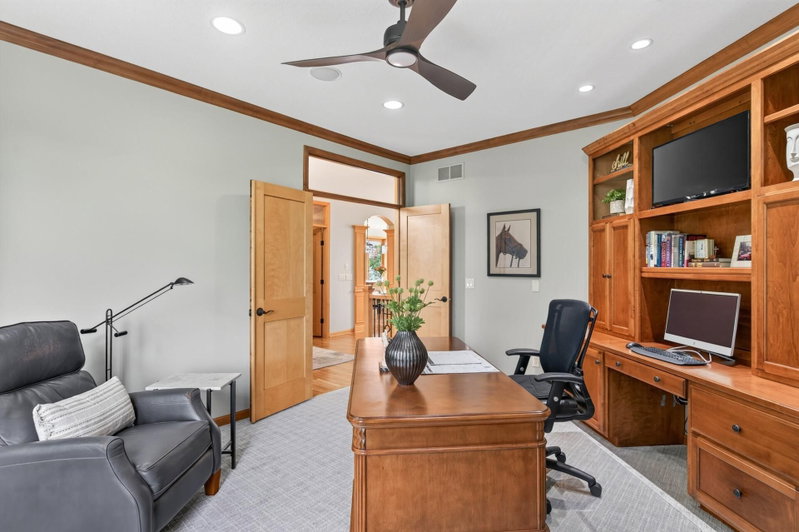 19295 Oak Grove Avenue - Photo 43