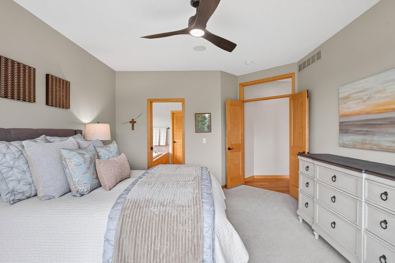 19295 Oak Grove Avenue - Photo 48