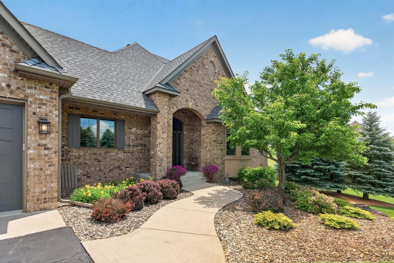 19295 Oak Grove Avenue - Photo 8