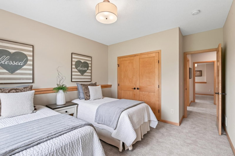 19295 Oak Grove Avenue - Photo 77