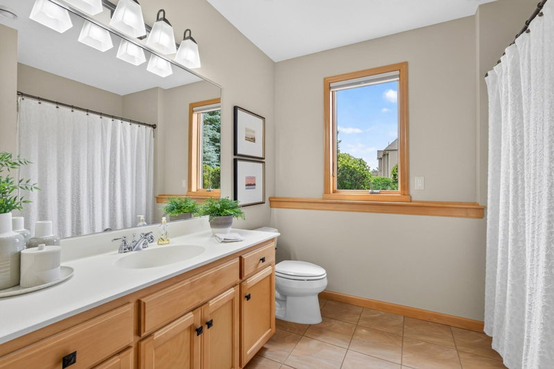 19295 Oak Grove Avenue - Photo 78