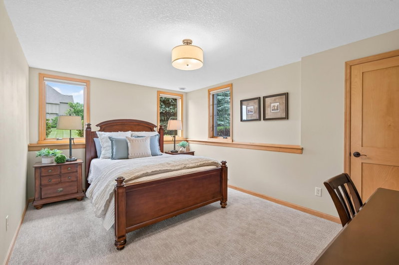 19295 Oak Grove Avenue - Photo 79
