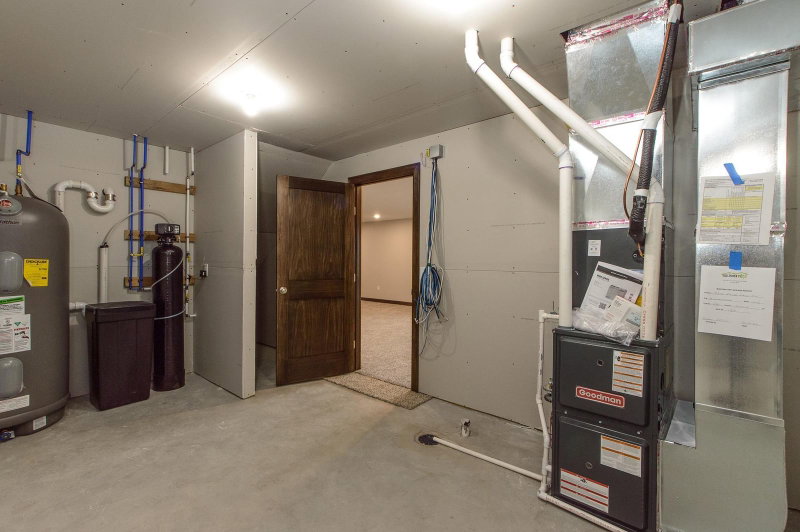 4825 Chainview Drive NW - Photo 22
