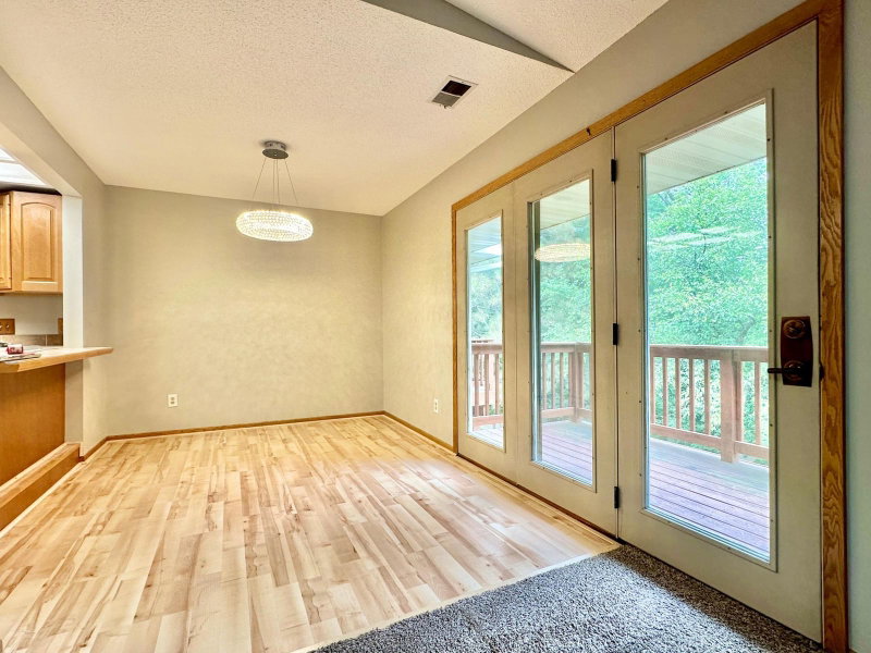 18462 Creeks Bend Drive - Photo 14