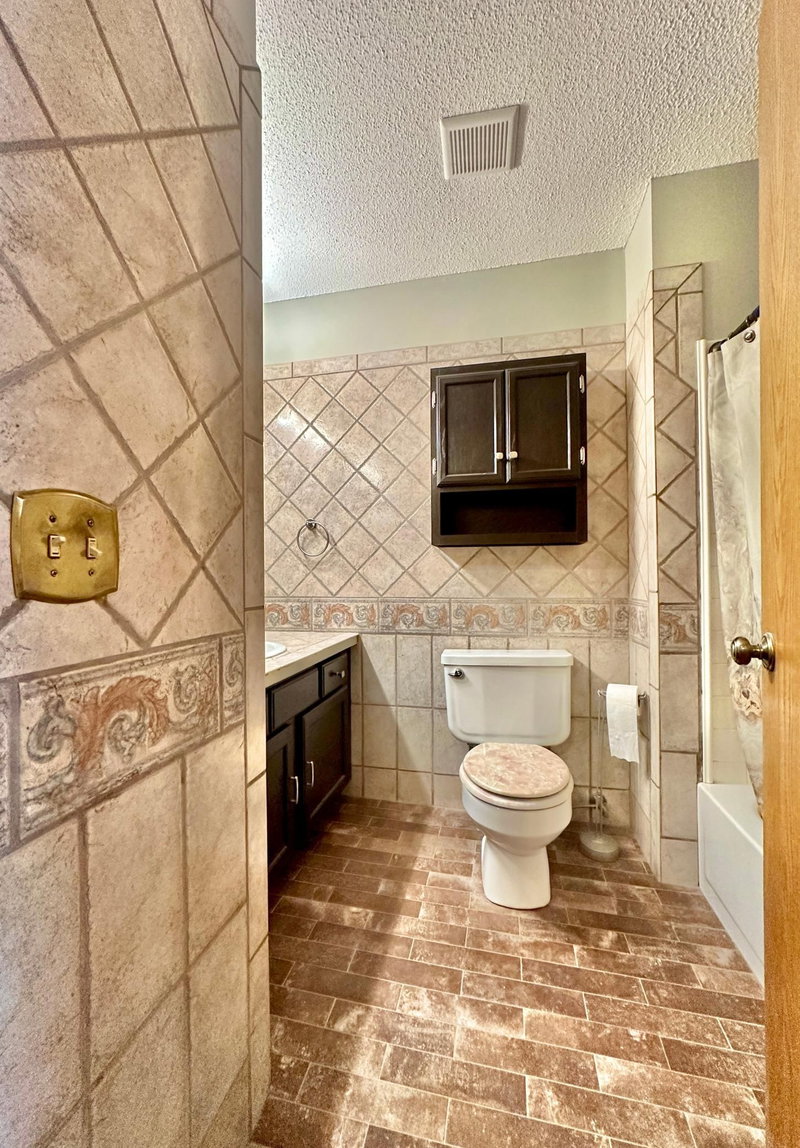 18462 Creeks Bend Drive - Photo 17
