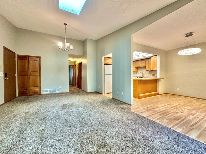 18462 Creeks Bend Drive - Photo 9