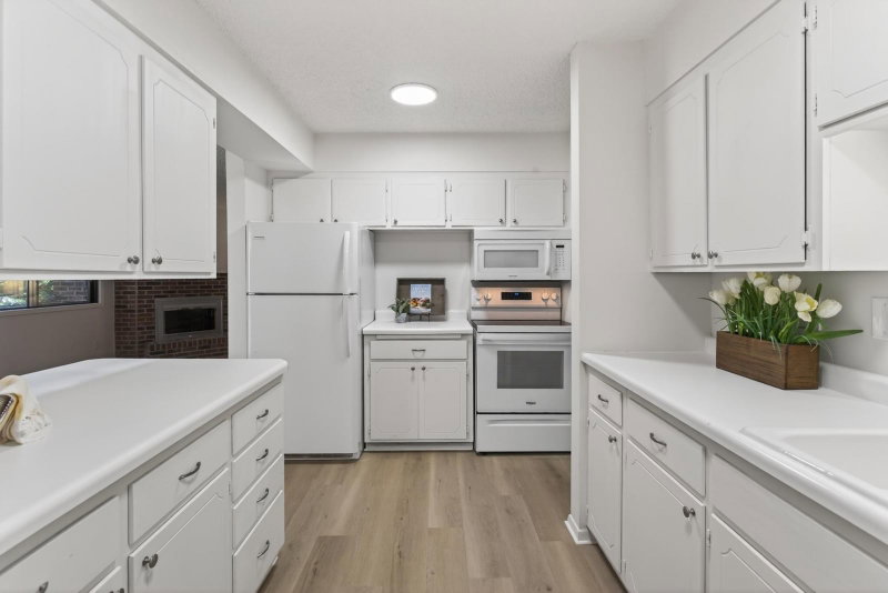 14302 Fairway Drive - Photo 11