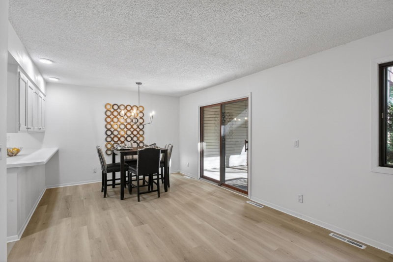 14302 Fairway Drive - Photo 6