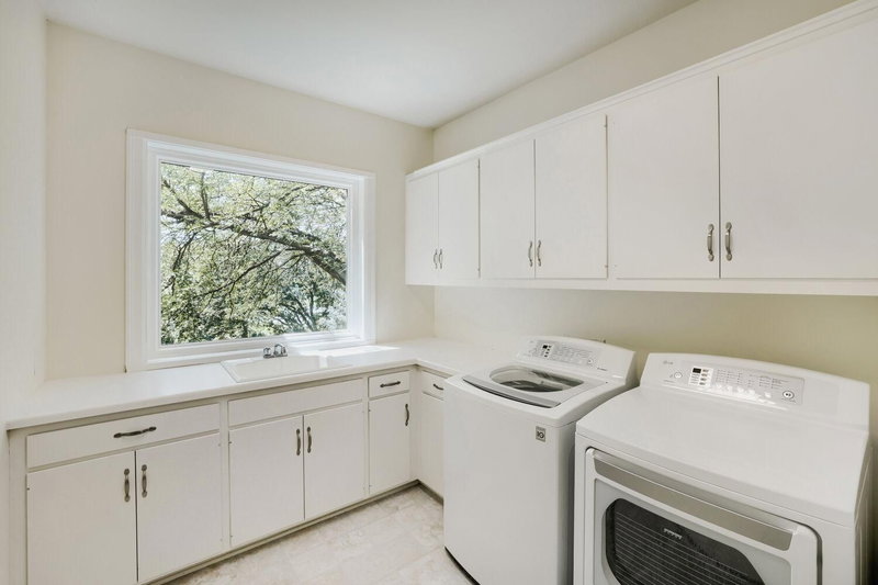 7170 Kenmare Drive - Photo 37