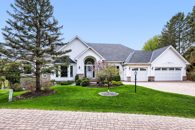7170 Kenmare Drive - Photo 6