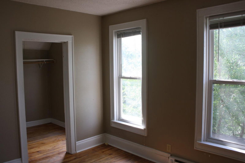 833 3rd Street E - Photo 14