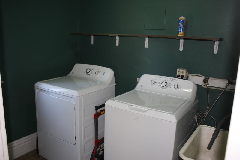 833 3rd Street E - Photo 24
