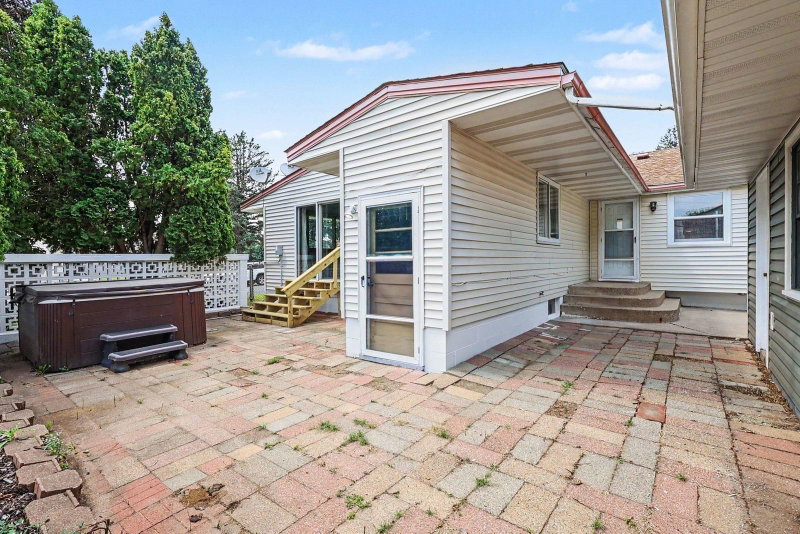 2842 Lexington Avenue S - Photo 31