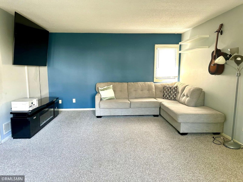 5011 Vera Cruz Avenue N - Photo 5