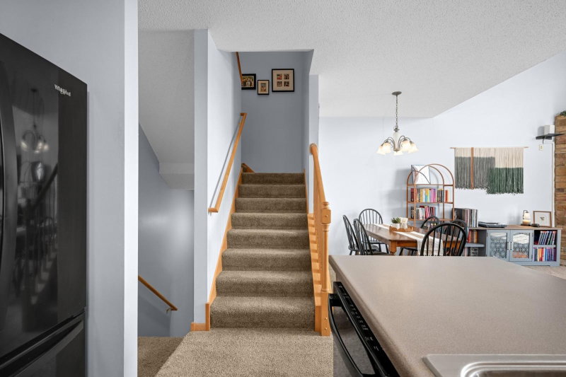6801 Pine Crest Trail S - Photo 5