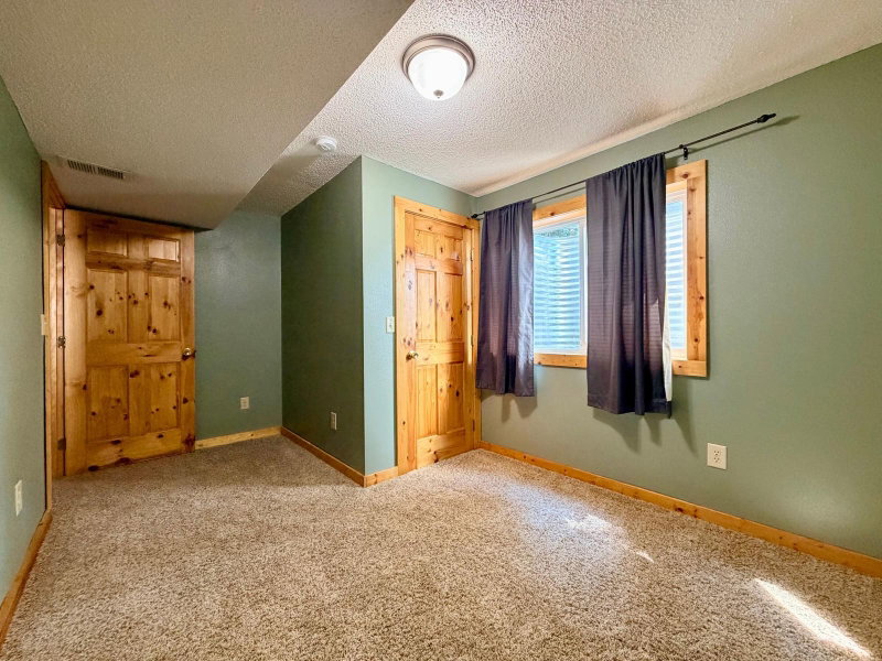 2110 Darling Avenue E - Photo 21