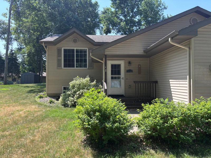 2110 Darling Avenue E - Photo 36