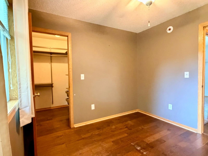 2110 Darling Avenue E - Photo 9