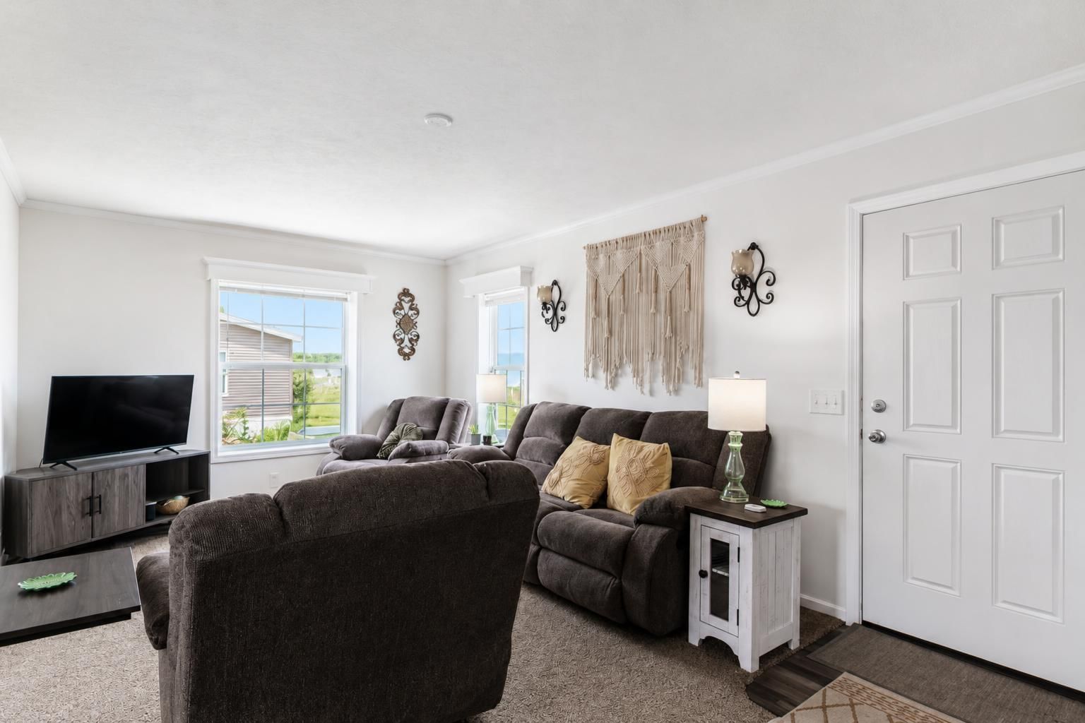 2095 Lancelot Lane