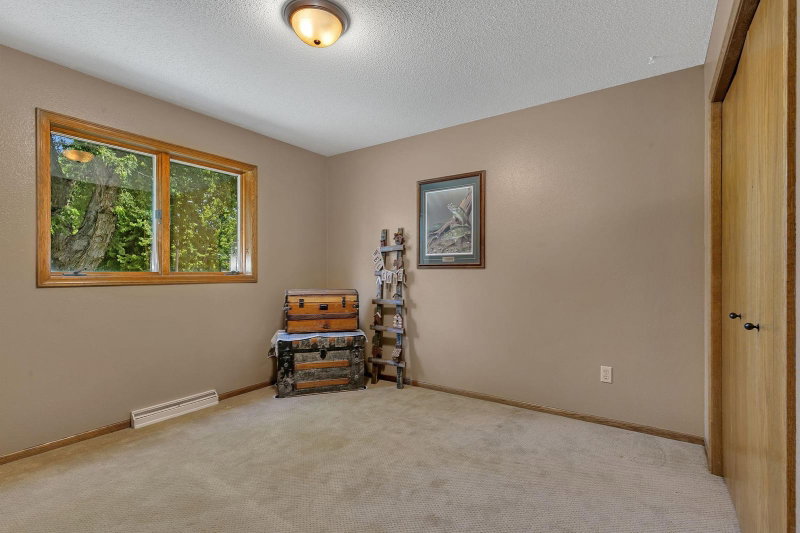 416 13th Street N - Photo 15