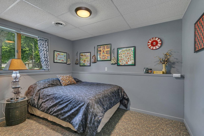 416 13th Street N - Photo 24
