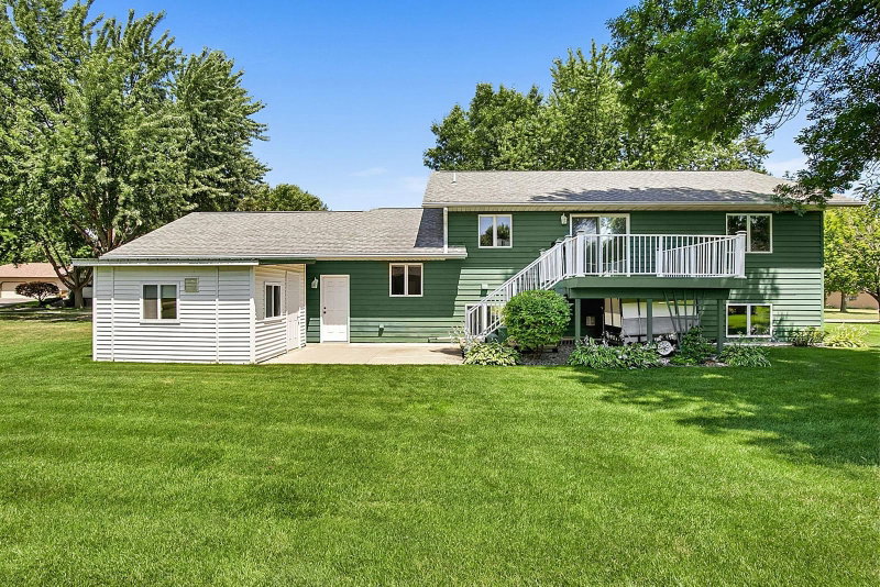 416 13th Street N - Photo 28