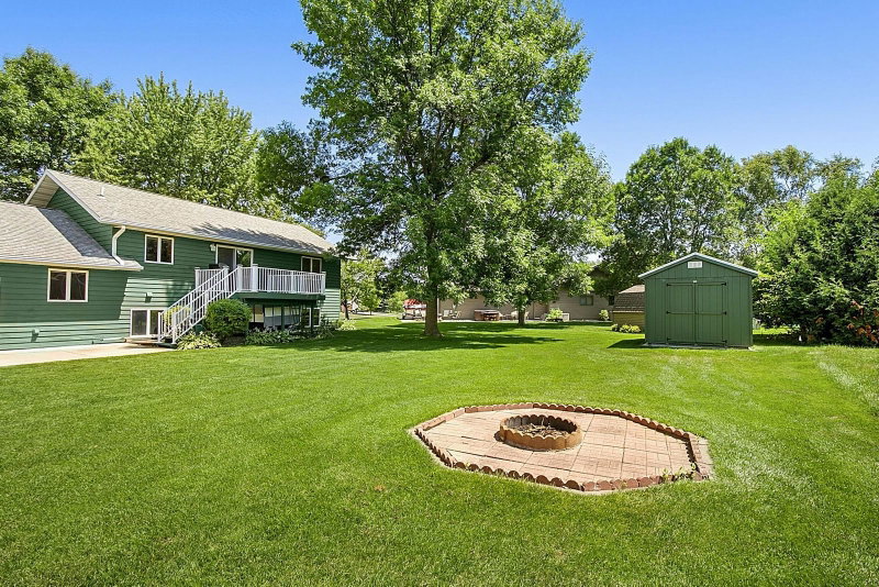 416 13th Street N - Photo 33