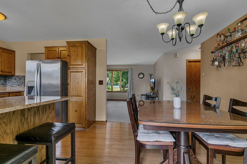 416 13th Street N - Photo 7