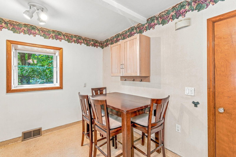 615 12th Avenue NW - Photo 13
