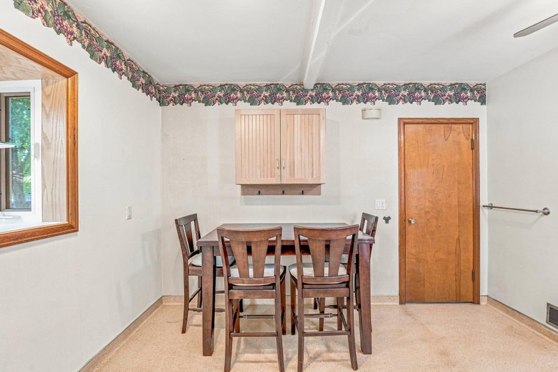 615 12th Avenue NW - Photo 14