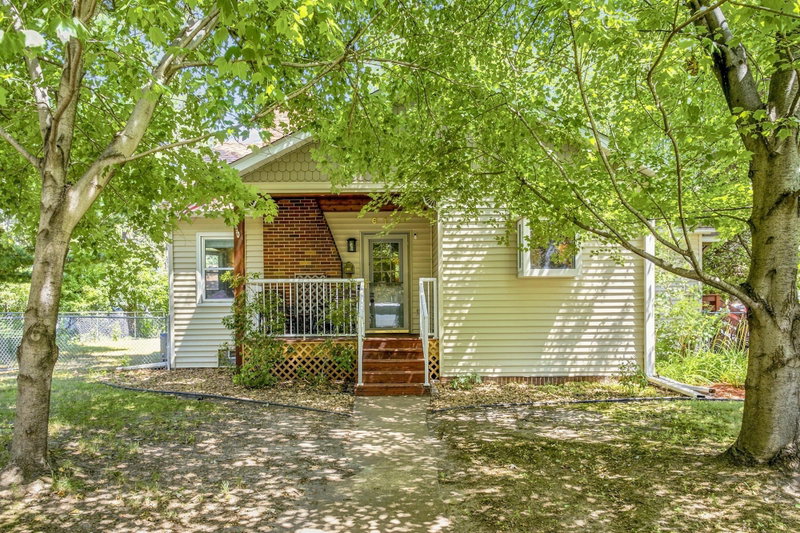 615 12th Avenue NW - Photo 33