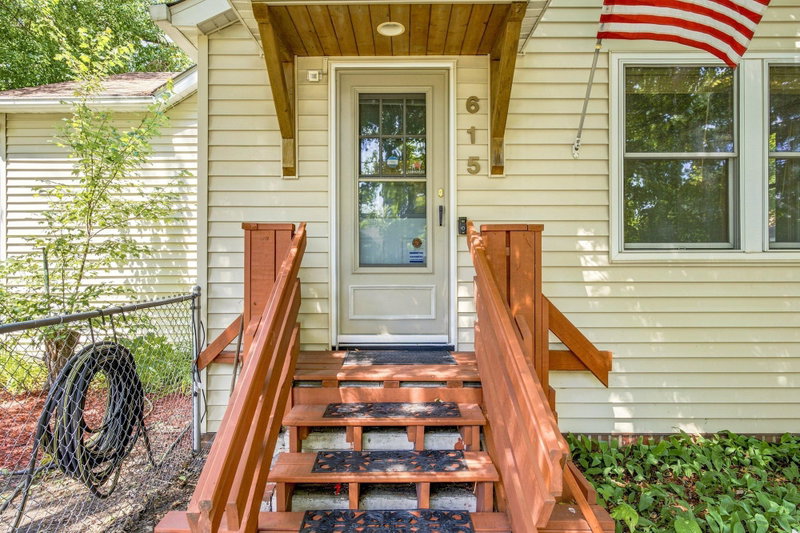 615 12th Avenue NW - Photo 36