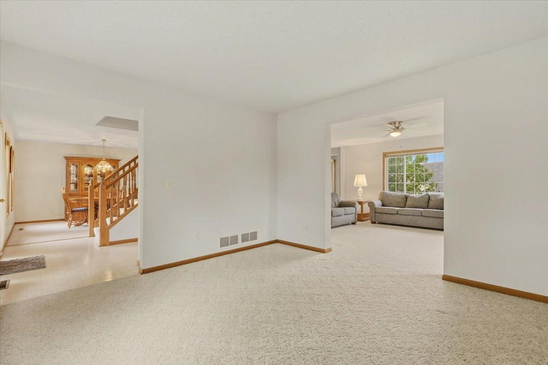 931 Sterling Street S - Photo 14