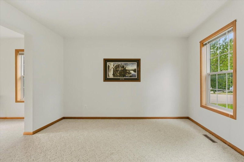 931 Sterling Street S - Photo 15