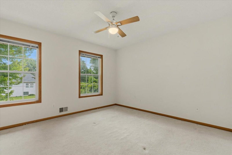 931 Sterling Street S - Photo 16
