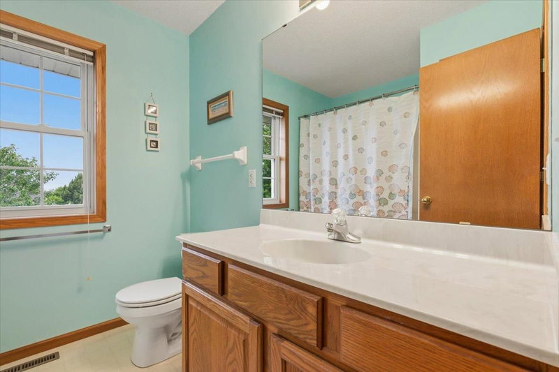 931 Sterling Street S - Photo 24