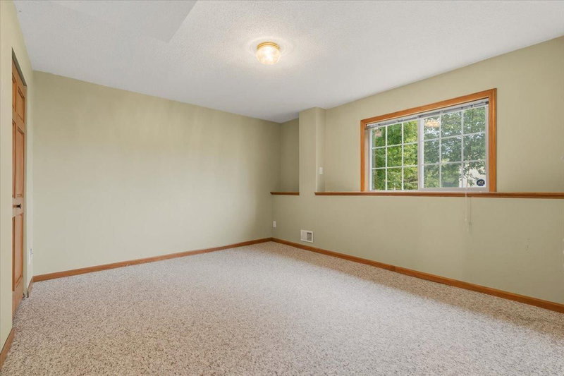 931 Sterling Street S - Photo 43