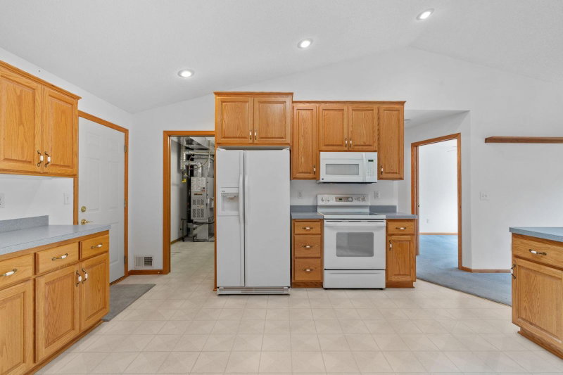 3700 Ladyslipper Lane N - Photo 14