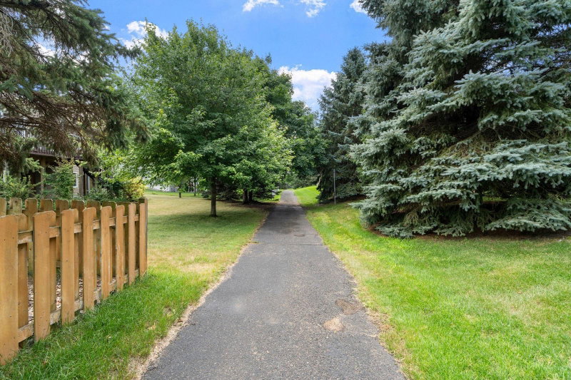 3700 Ladyslipper Lane N - Photo 38