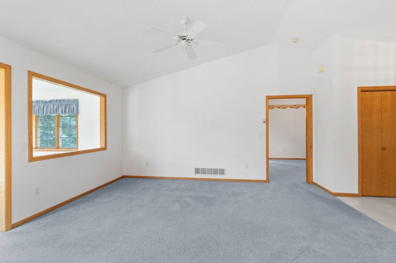 3700 Ladyslipper Lane N - Photo 9