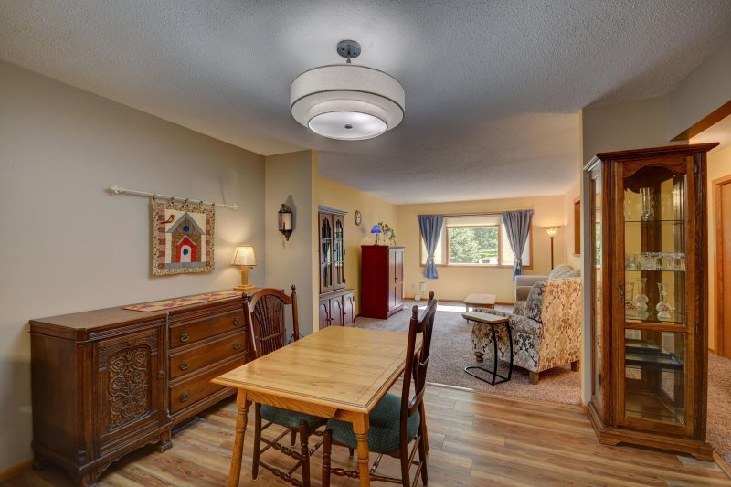 1539 Pheasantwood Trail - Photo 10