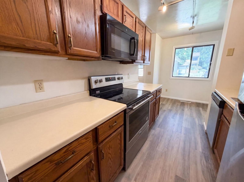 201 Bridlewood Drive - Photo 12
