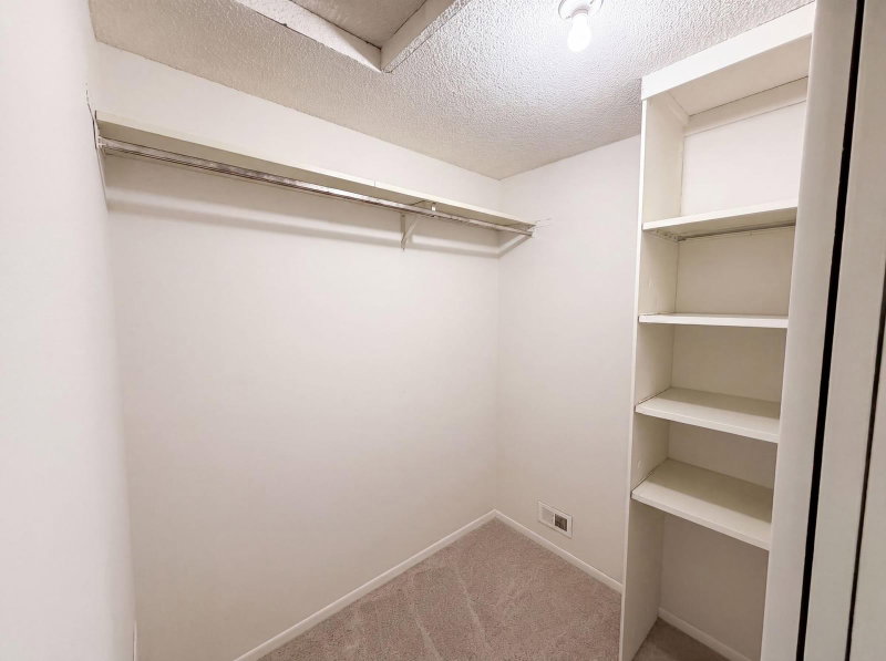 201 Bridlewood Drive - Photo 14