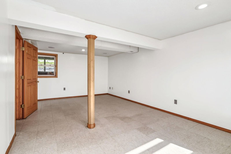 606 Grospoint Lane N - Photo 22