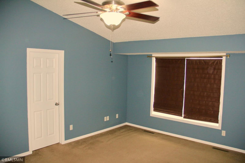 333 Naegele Avenue - Photo 31