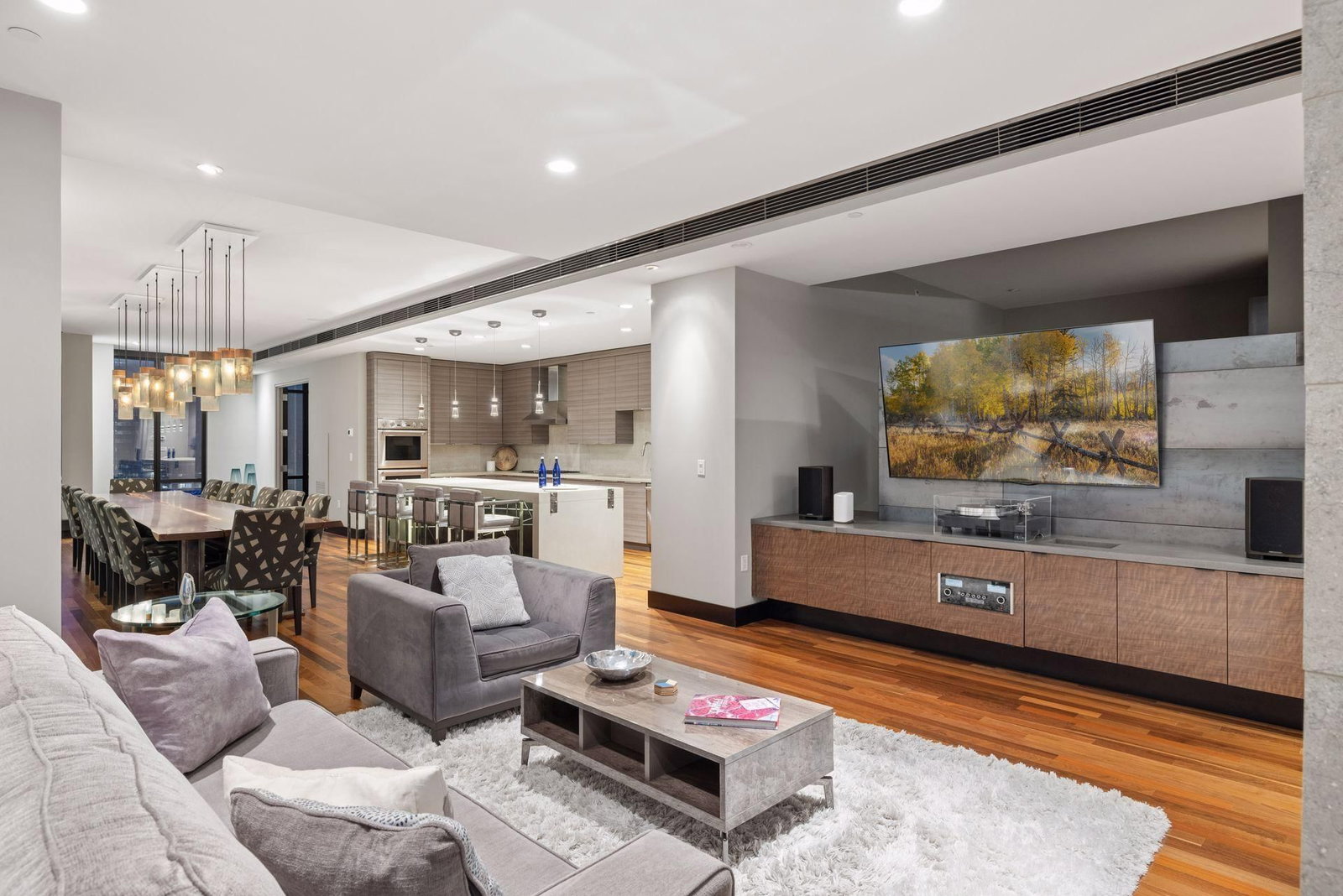 201 S 11th Street #2100