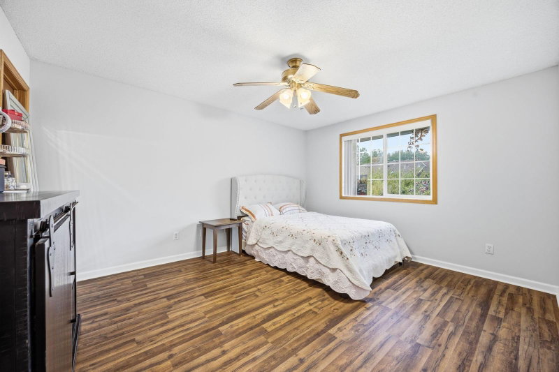 12343 Zealand Avenue N - Photo 12