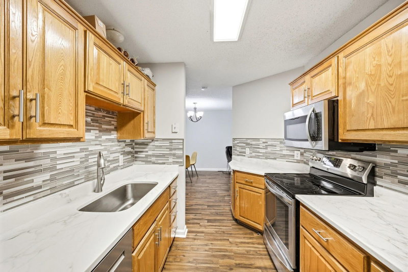 12343 Zealand Avenue N - Photo 7